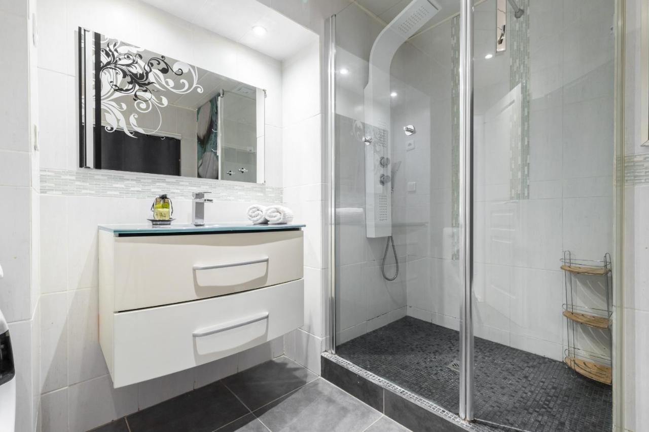 Amazing 3 Bdrs And Garden Place Du Pin Parking ! Apartment