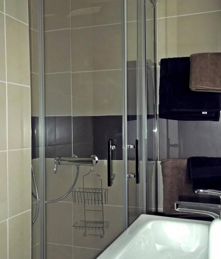 City Center Beautiful Studio * Nice