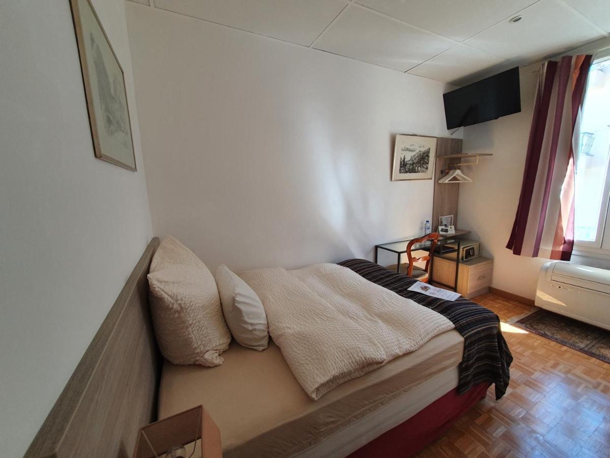 Hotel Logis Victorine 2*