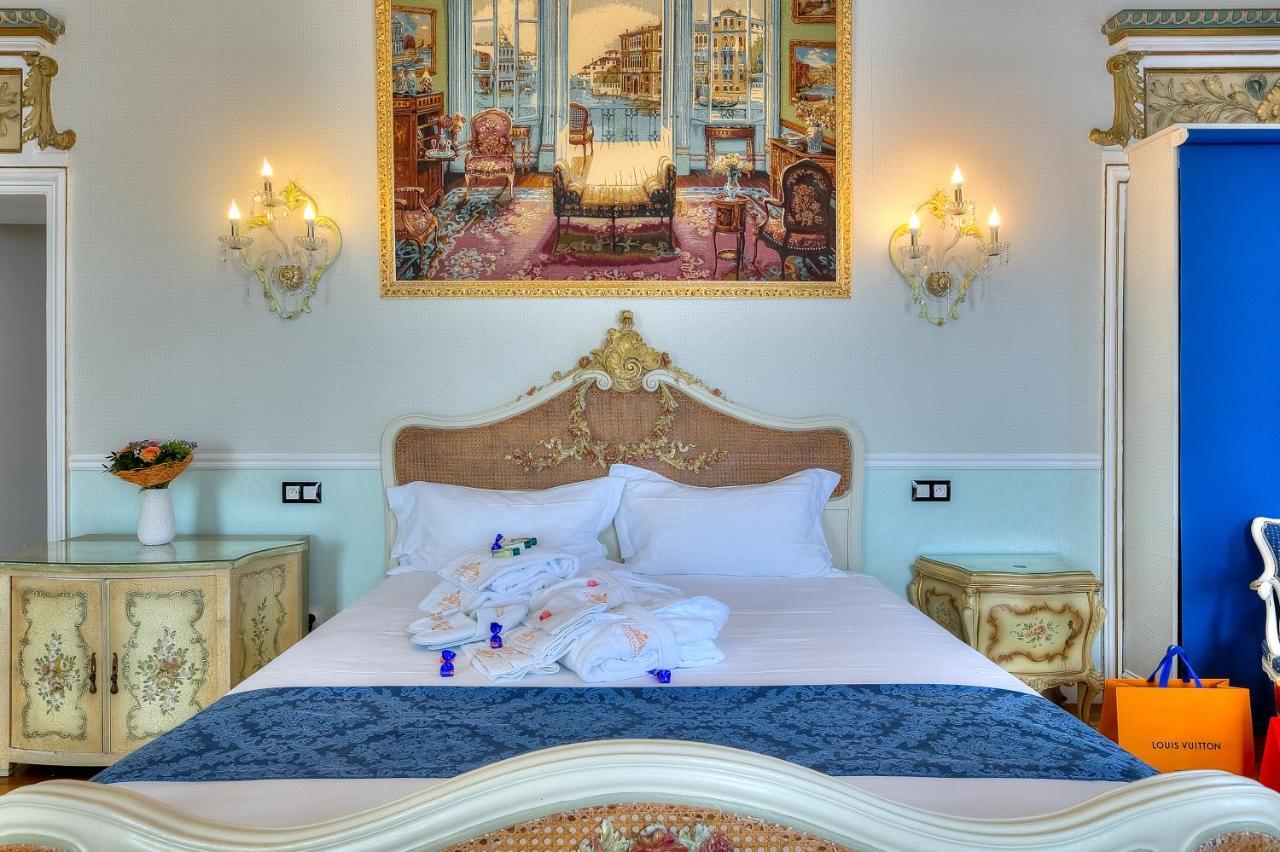 Aba Luxury B E B