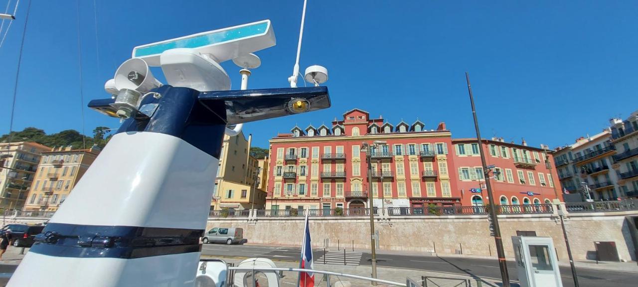 Yacht Charter Cannes Antibes *
