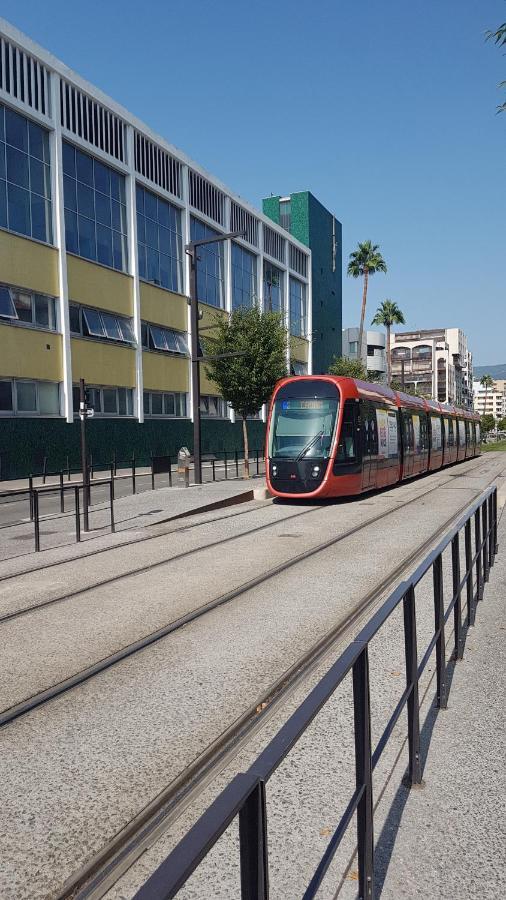 Parking Gratuit A Cote Appartement 2 Chambres 47M2 Climatise A Cote Aeroport-Tram Sur Place-Plage 6 Min-Centre Ville 16 Min Avec Tram-Free Parking, 47M2 Apartment 2 Rooms,Air-Conditioned Next To The Airport- Tram On Spot- 6 Min Beach- 16Min Center *