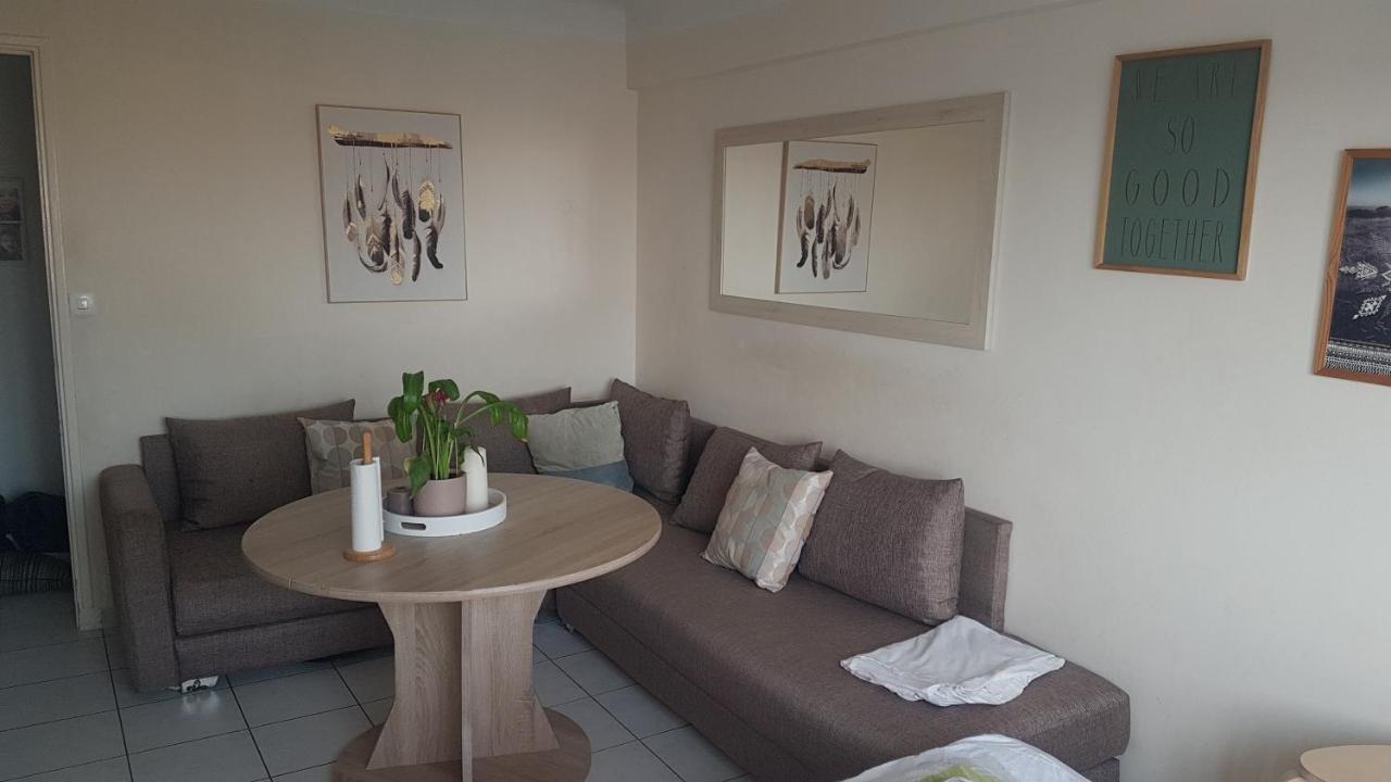 Parking Gratuit A Cote Appartement 2 Chambres 47M2 Climatise A Cote Aeroport-Tram Sur Place-Plage 6 Min-Centre Ville 16 Min Avec Tram-Free Parking, 47M2 Apartment 2 Rooms,Air-Conditioned Next To The Airport- Tram On Spot- 6 Min Beach- 16Min Center Appartement *
