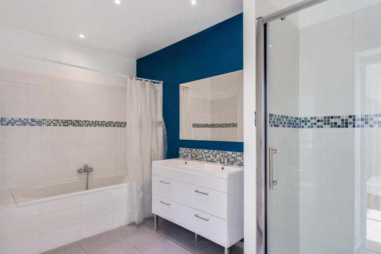 Splendid With Pool And Seaview 20 Min Away From Center - Welkeys Nice