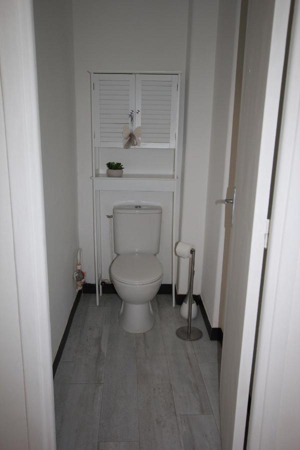 Apartamento T2 Entierement Equipe, Proche Toutes Commodites *
