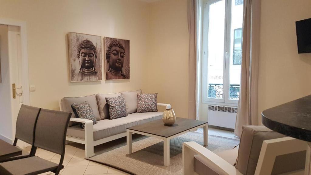 Aston - Centre Massena Apartment