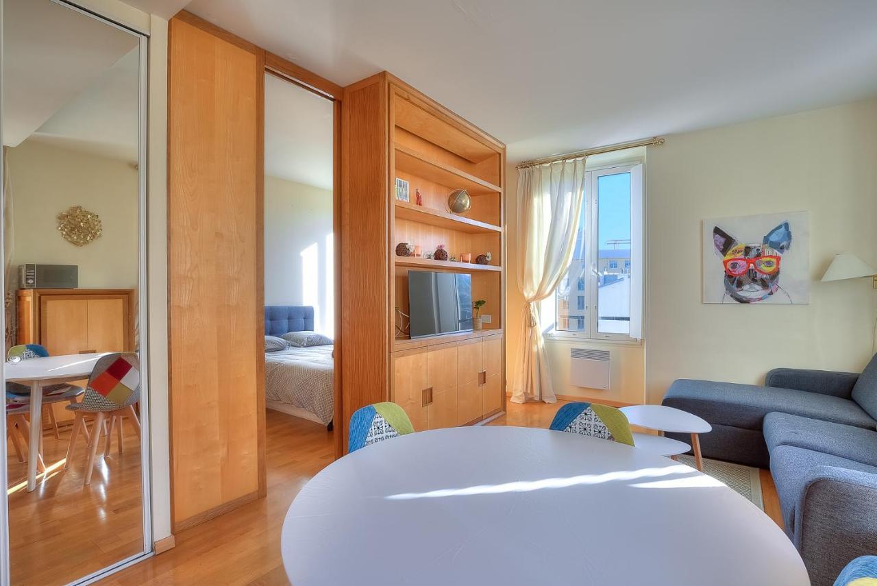 Lumineux Appartement- Carre D'or- Proche Mer Bed & Breakfast *