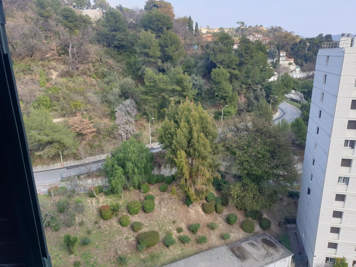 Seaside Tram Haven: Budget-friendly With Kitchen And Views Bed & Breakfast