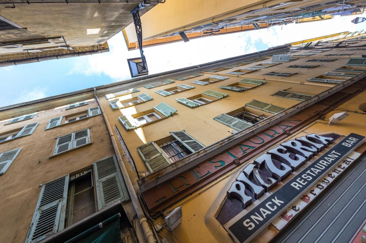 Garibaldi Square - Lovely 1 Bdr Old Town Apartment *