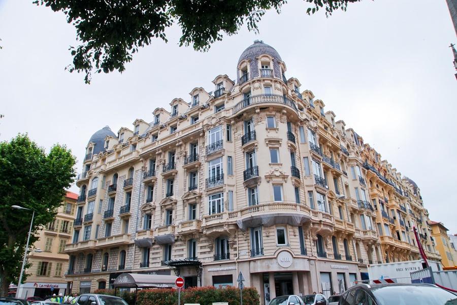 Hotel La Victor Hugo 3*