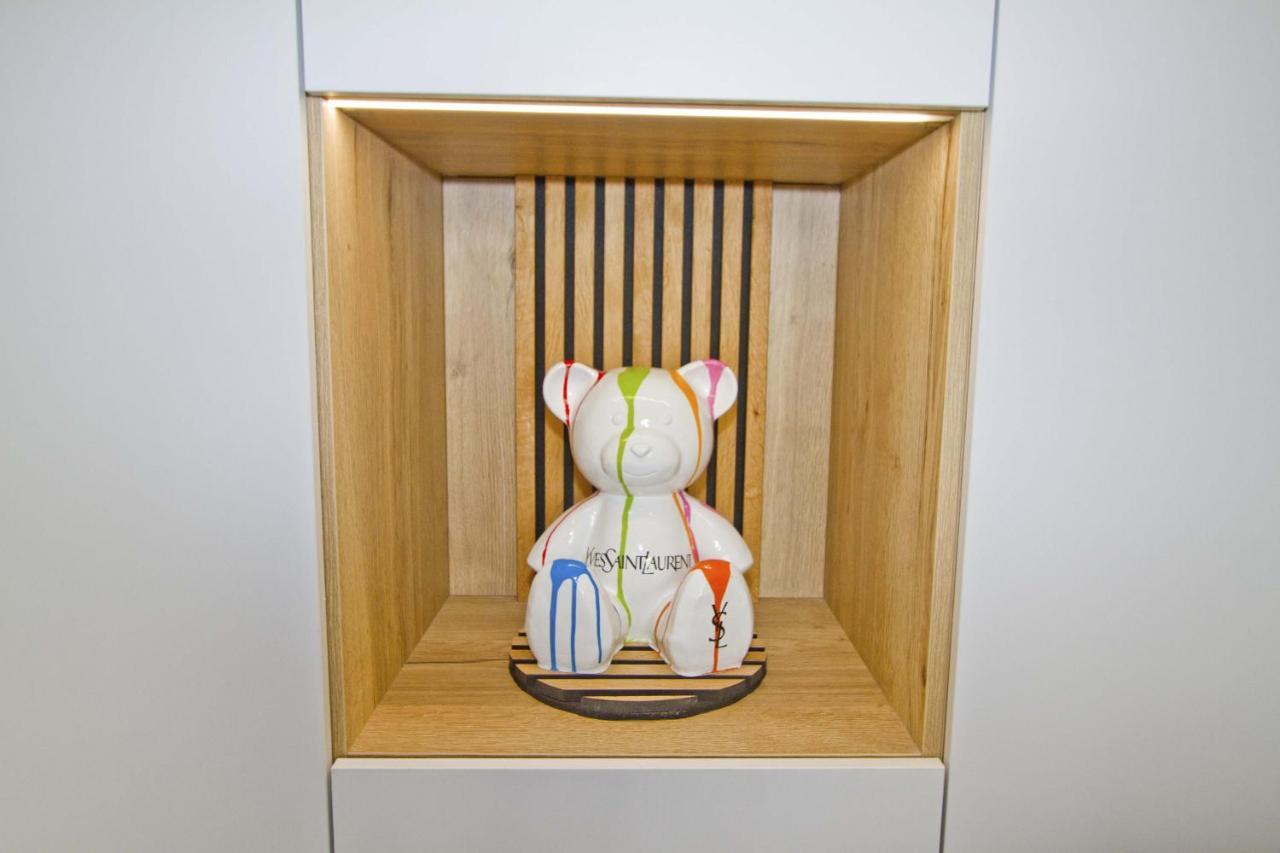 Apartment Luxury Garden Jacuzzi Promenade