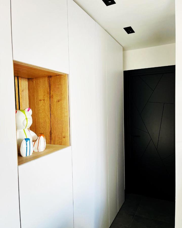 Luxury Garden Jacuzzi Promenade Apartment