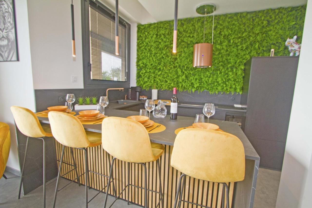 Apartment Luxury Garden Jacuzzi Promenade *