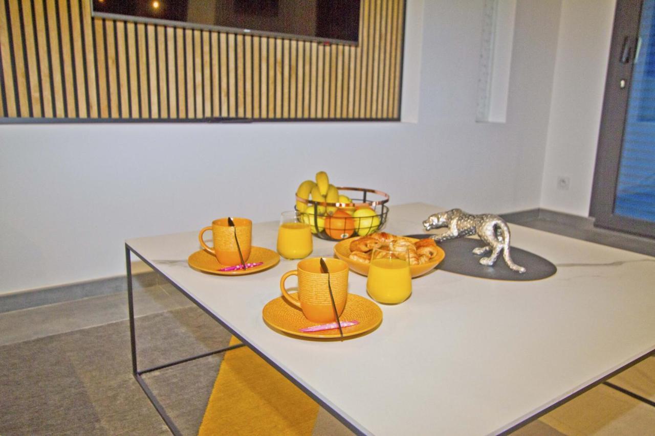 Luxury Garden Jacuzzi Promenade Apartment *