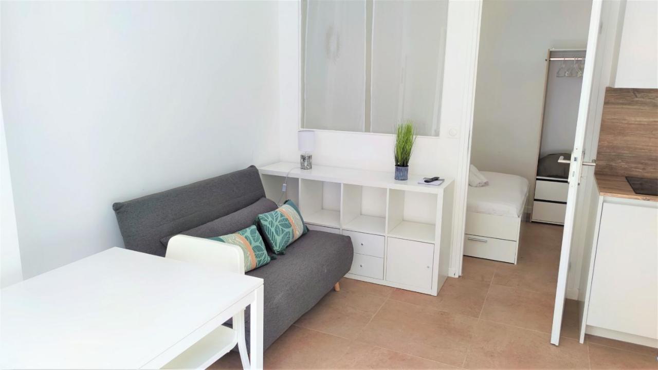 Delille Centre 08 Apartment