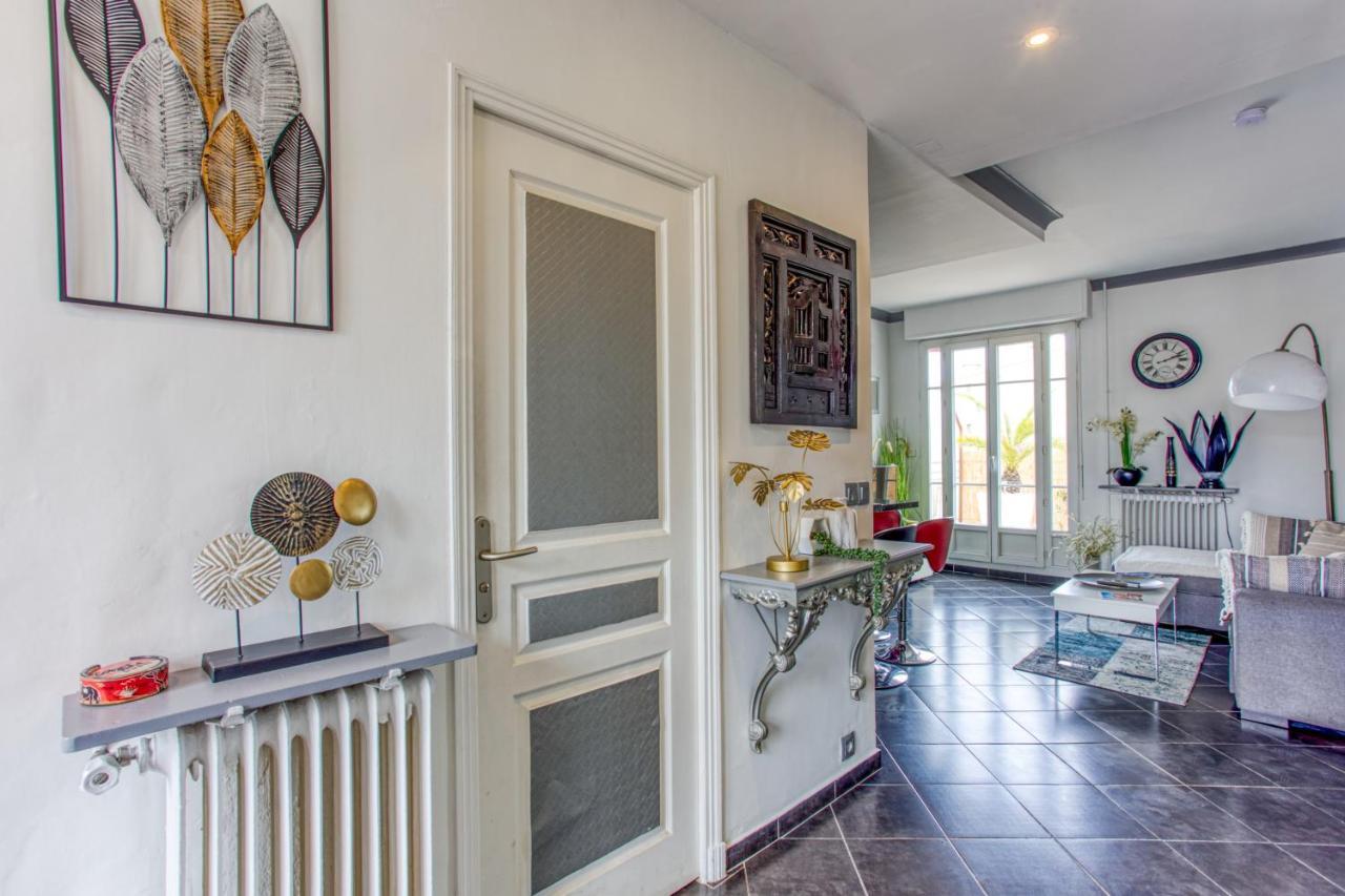 Le Mantega - F2 Moderne,centre Ville, 2 Grandes Terrasses,climatisation, Ascenseur *