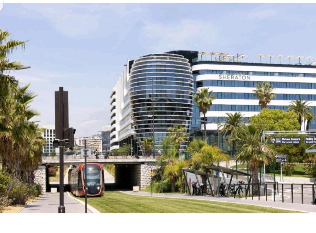 Appartement Parking Gratuit A Cote Appartement 2 Chambres 47M2 Climatise A Cote Aeroport-Tram Sur Place-Plage 6 Min-Centre Ville 16 Min Avec Tram-Free Parking, 47M2 Apartment 2 Rooms,Air-Conditioned Next To The Airport- Tram On Spot- 6 Min Beach- 16Min Center