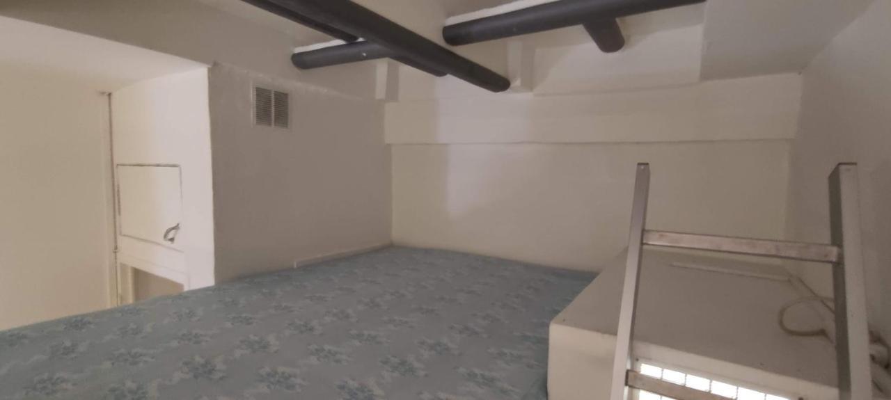 Apartment S4 *