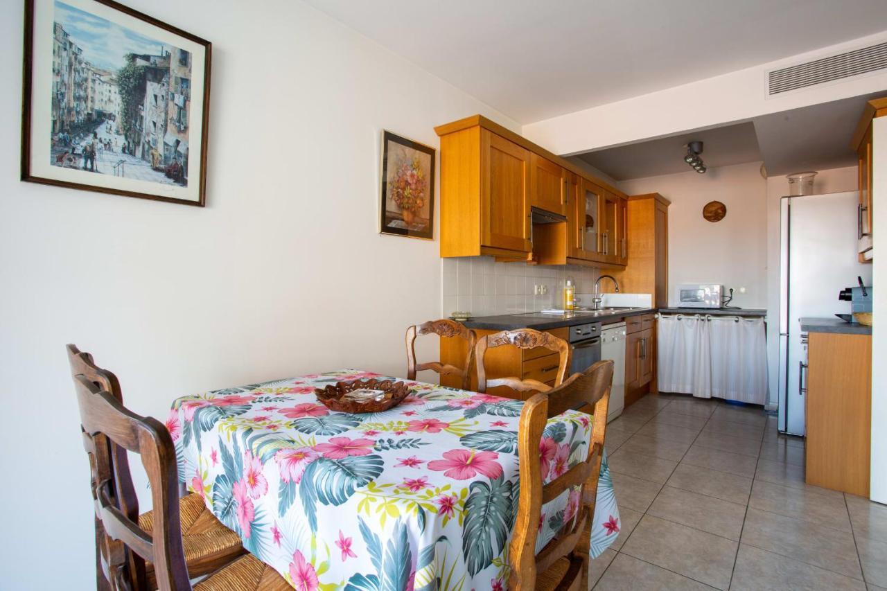 With Sea View With Two Bedrooms Apartment *