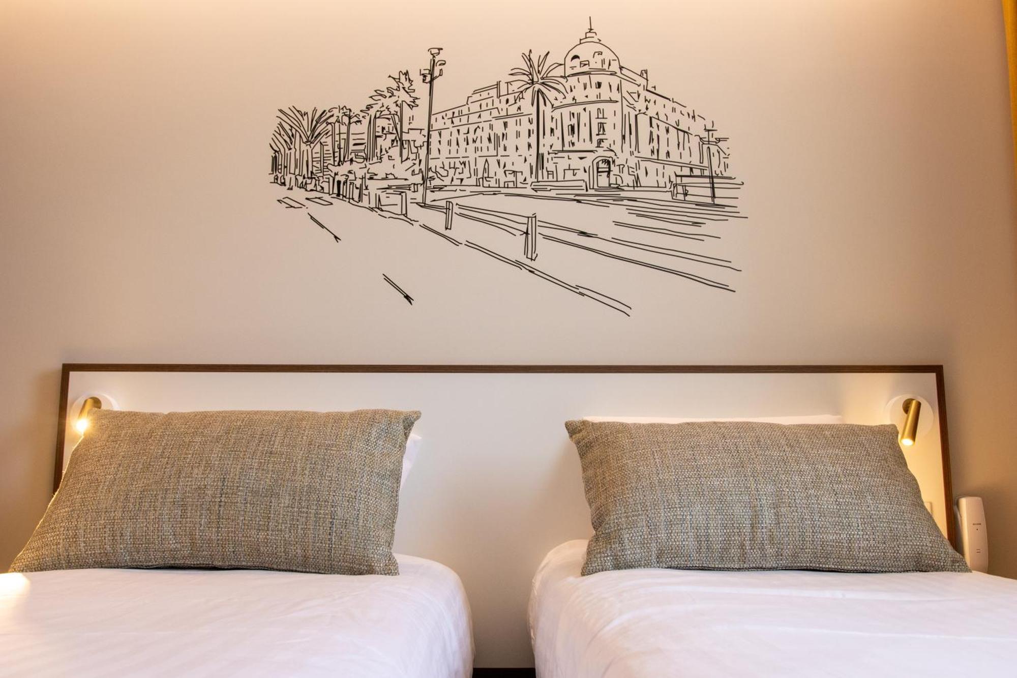 Du Pin Port Hotel 3*