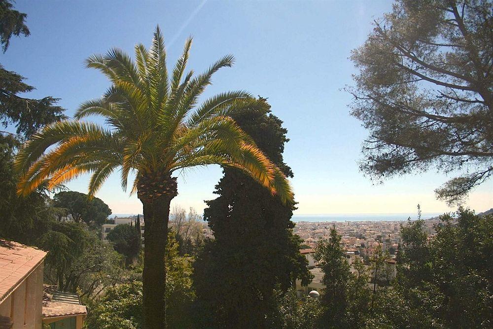 Saint Exupery Gardens 2* Nice