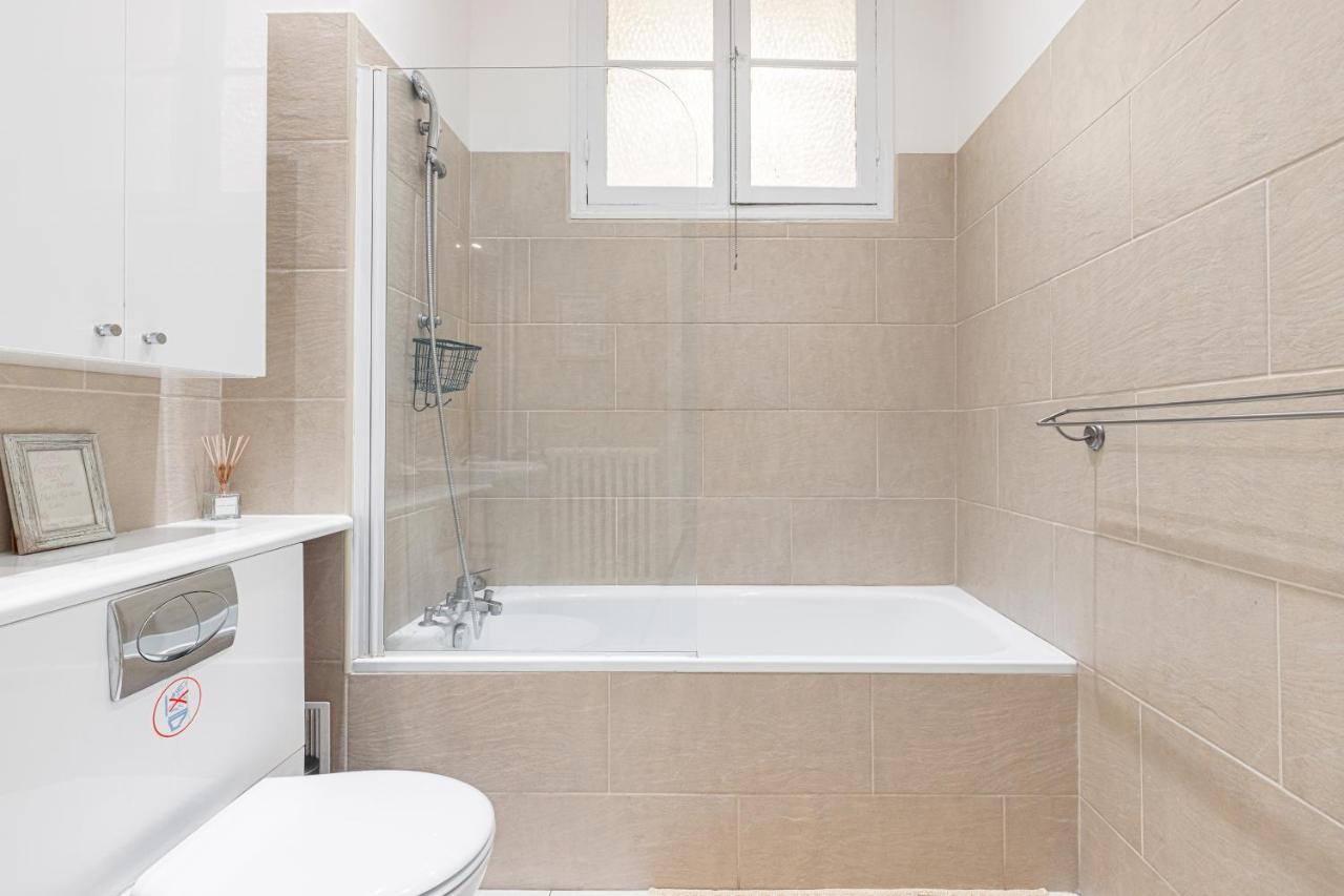 Wonderful And Bright Close To Everything Apartment *