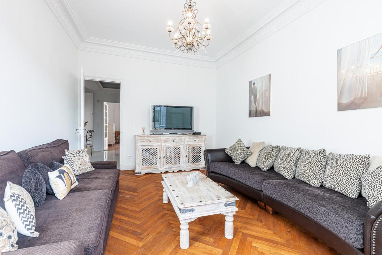Apartment Wonderful And Bright Close To Everything Nice