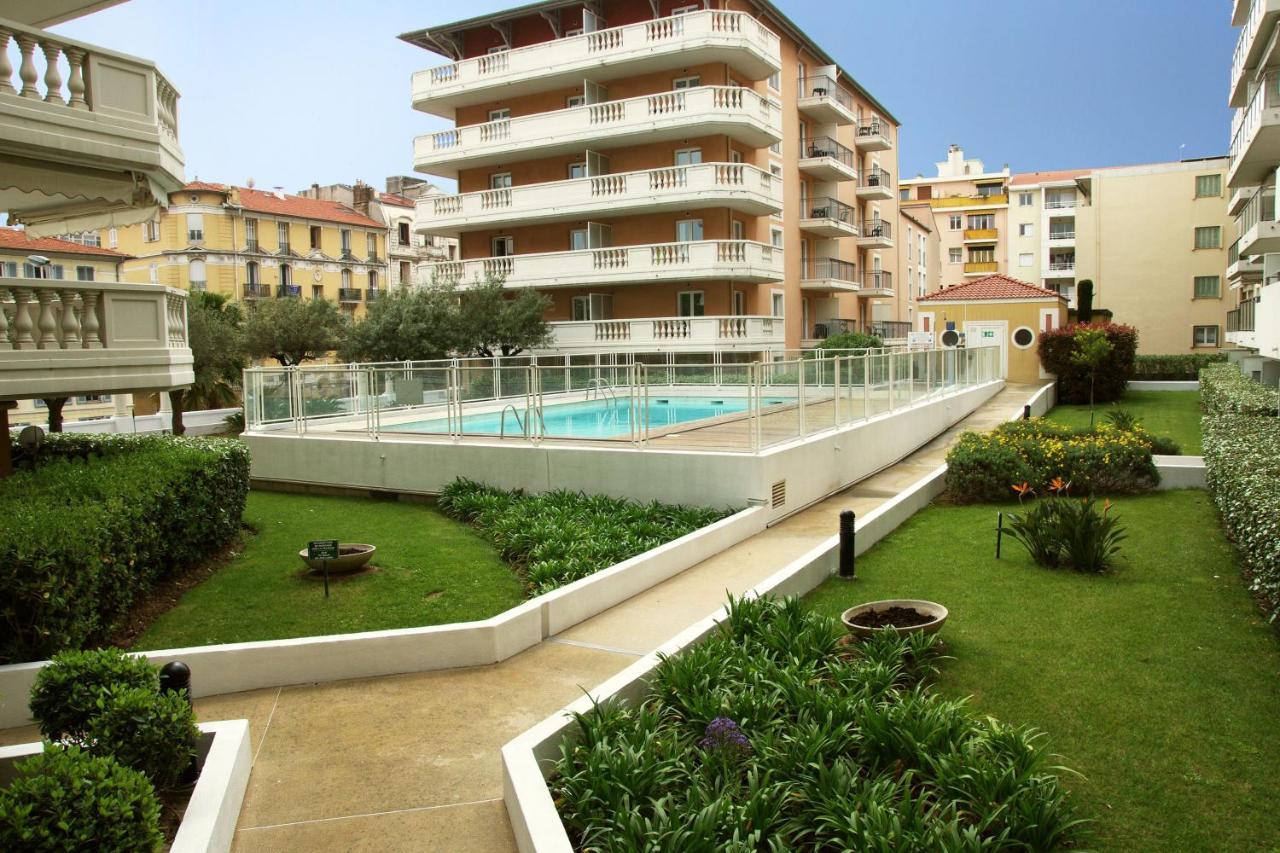 Domes Seaside Piscine, Free Parking, Airport Tramway