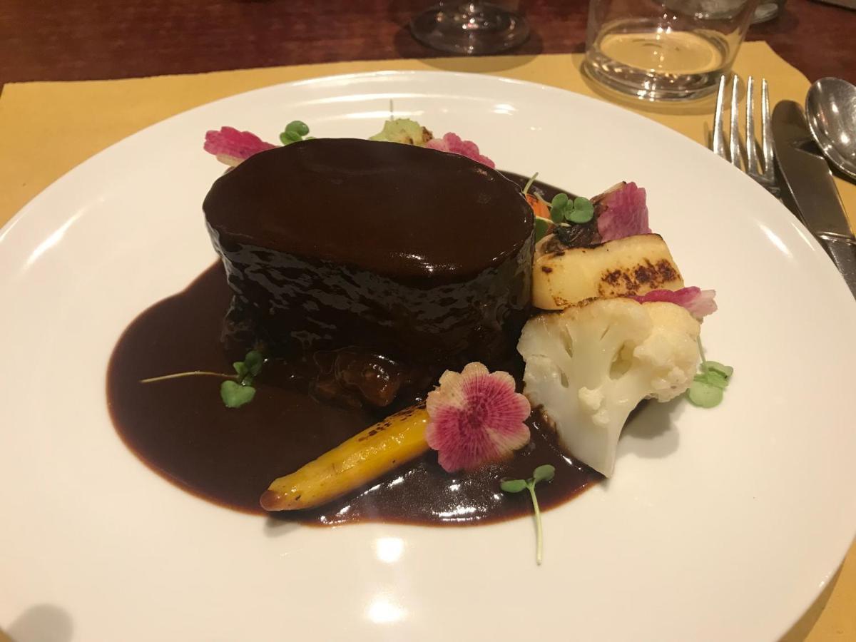 Spacious And Bright Flat Close To The : Heart Of Old