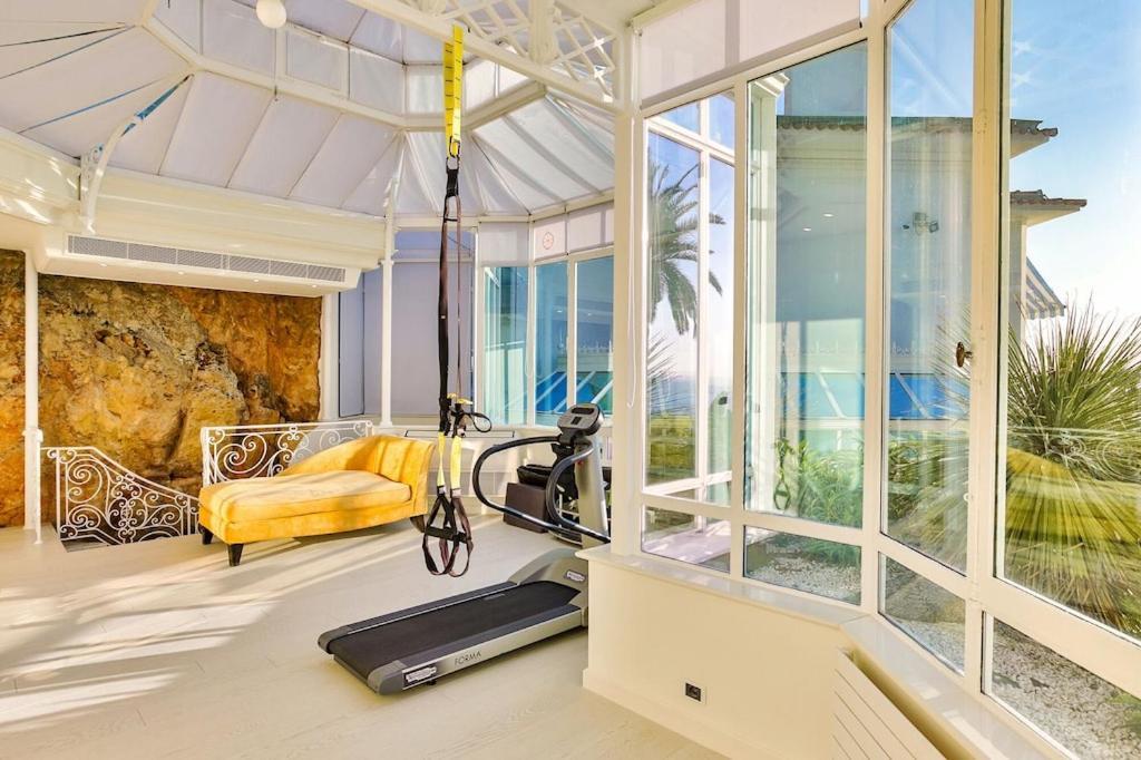 Villa Luxury At Mont Boron, Swimming Pool Overviewing The Bay *