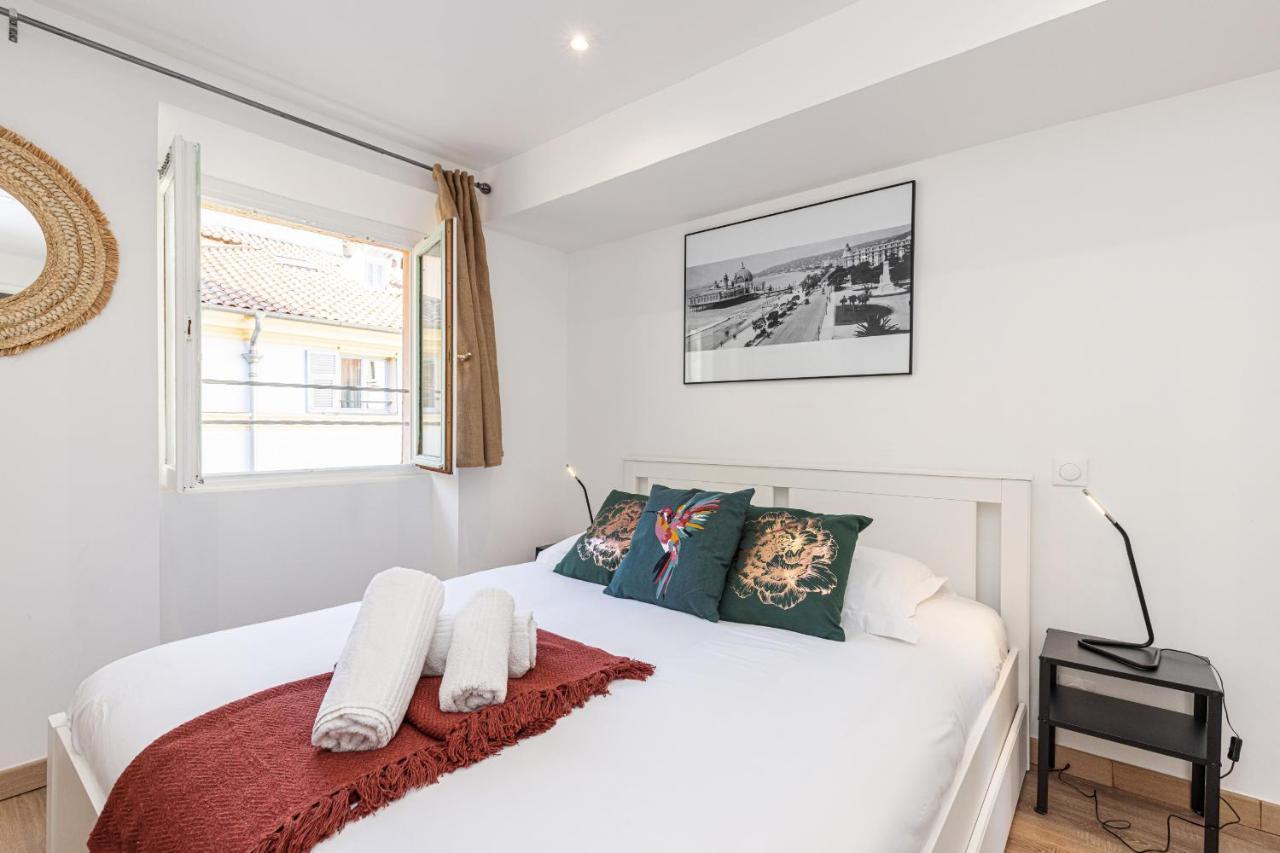 Spacious 2 Bdr Old Town Heart