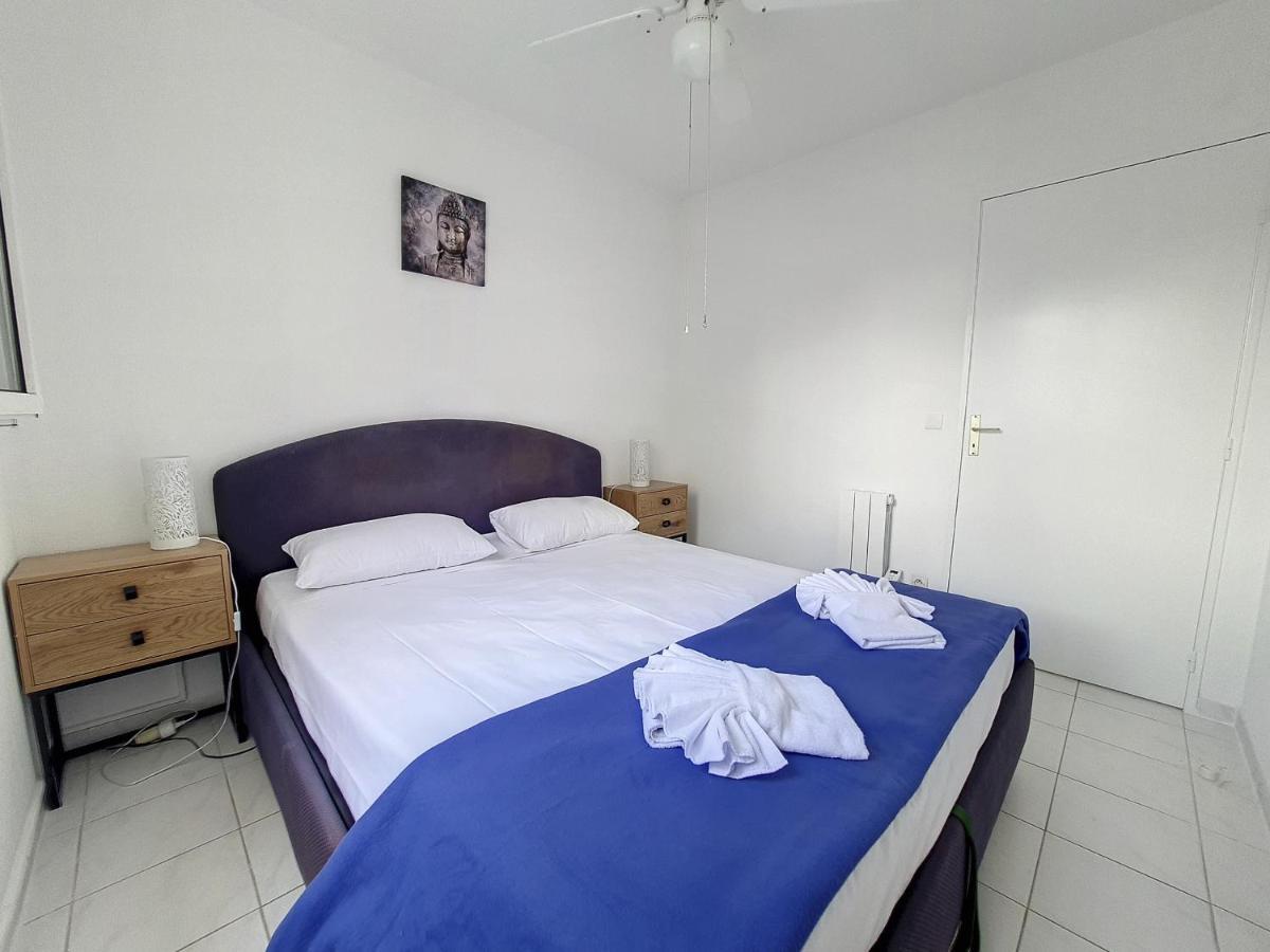 Nestor&jeeves - Vanina - - Close Sea *