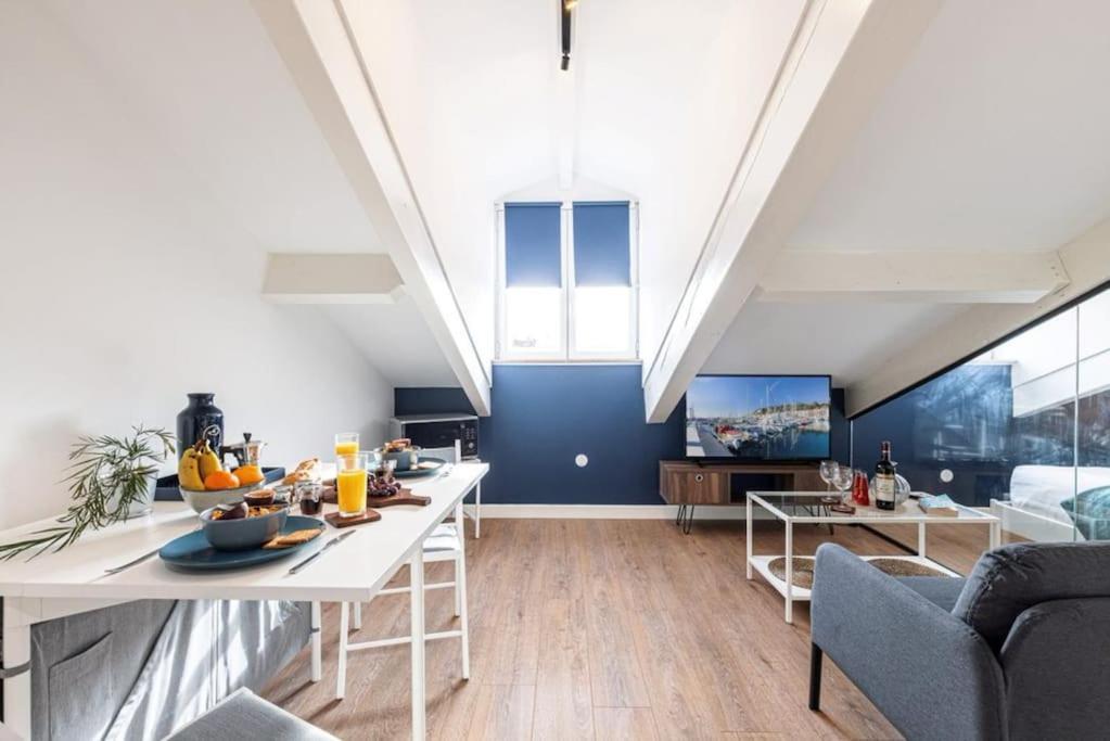 Deroulede - Superb Studio Suite W Ac Downtown Apartment