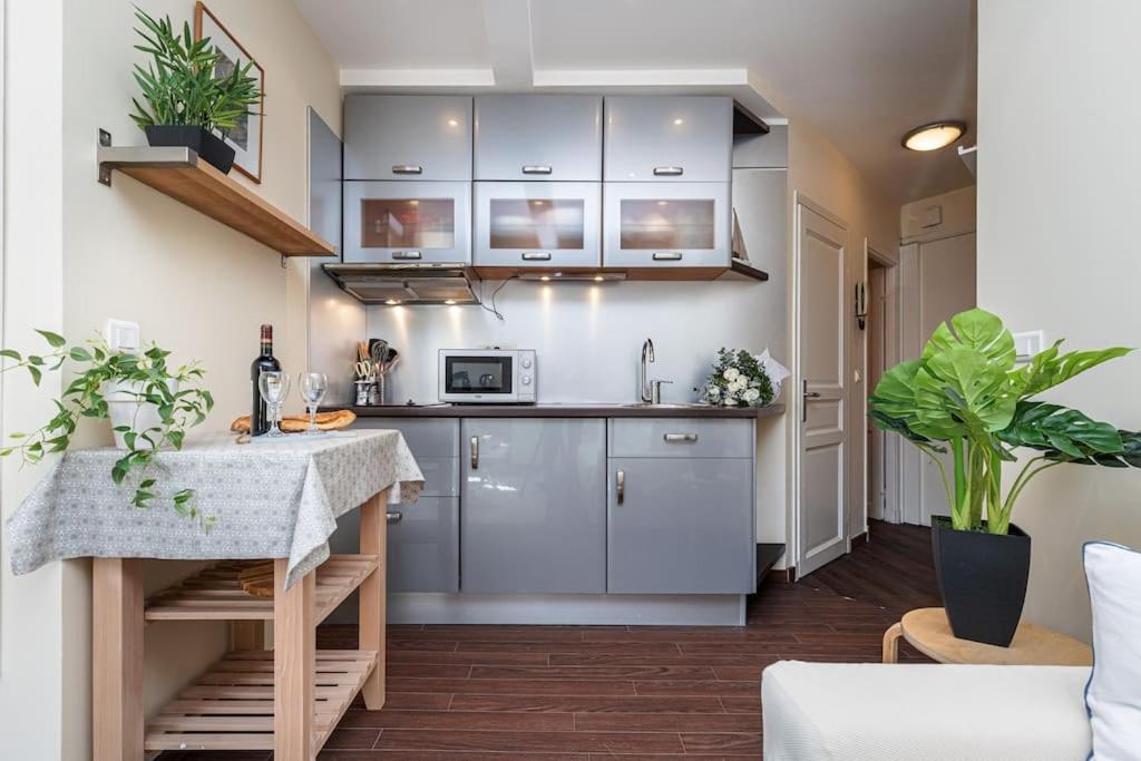 My Casa - Stalingrad 32 - Good Apartment, Port Of Nice