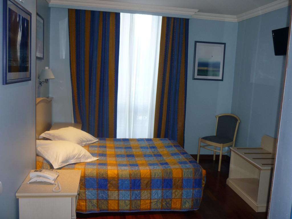Antares Hostel *