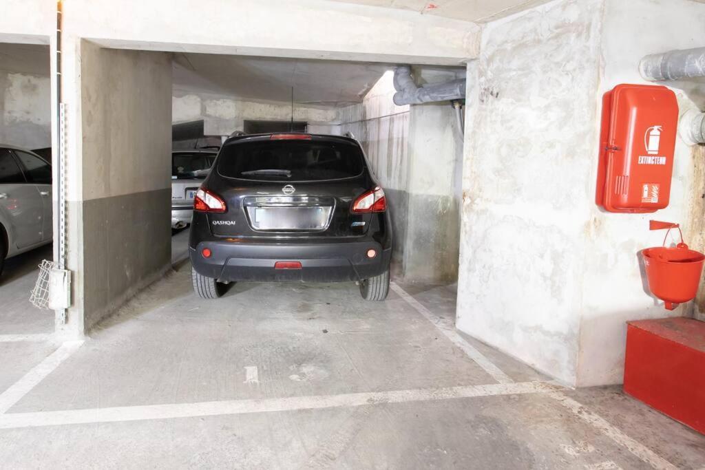 L44 1bdr Flat 10mins Walk To Port/balcon, Parking, Ac