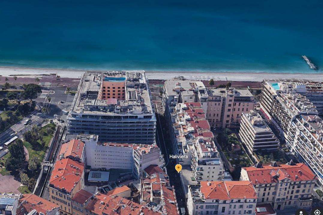 Haliviera - Golden Square, 1min From Beach Apartment *