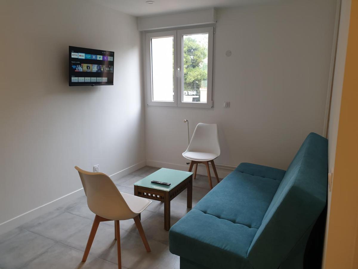 Renove 2023 Proche Aeroport 5min, Gare Sncf 2 Min, Tramway Au Pied De L'immeuble , Parking Possible, Renovated 2023 Near The Airport 5 Min, Train Station 2 Min, Tram Next To The Building 1 Min, Parking Possible Appartement *