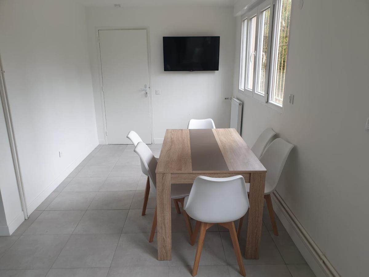 Renove 2023 Proche Aeroport 5min, Gare Sncf 2 Min, Tramway Au Pied De L'immeuble , Parking Possible, Renovated 2023 Near The Airport 5 Min, Train Station 2 Min, Tram Next To The Building 1 Min, Parking Possible Appartement *