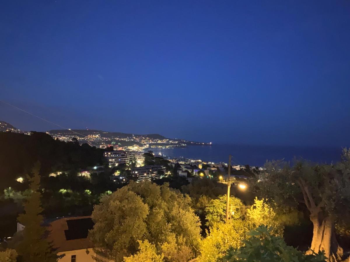 Romantic In The South Of France With A Private Garden , Pool And A Terrace Vakantiehuis *