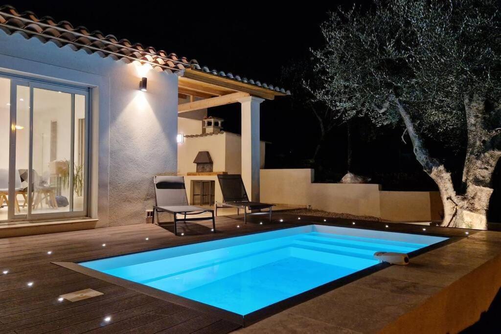 Nice, Magnifique Vue Avec Piscine *