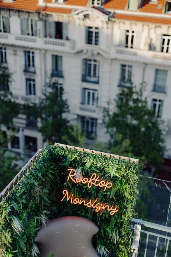 Hotel & Monsigny 3*