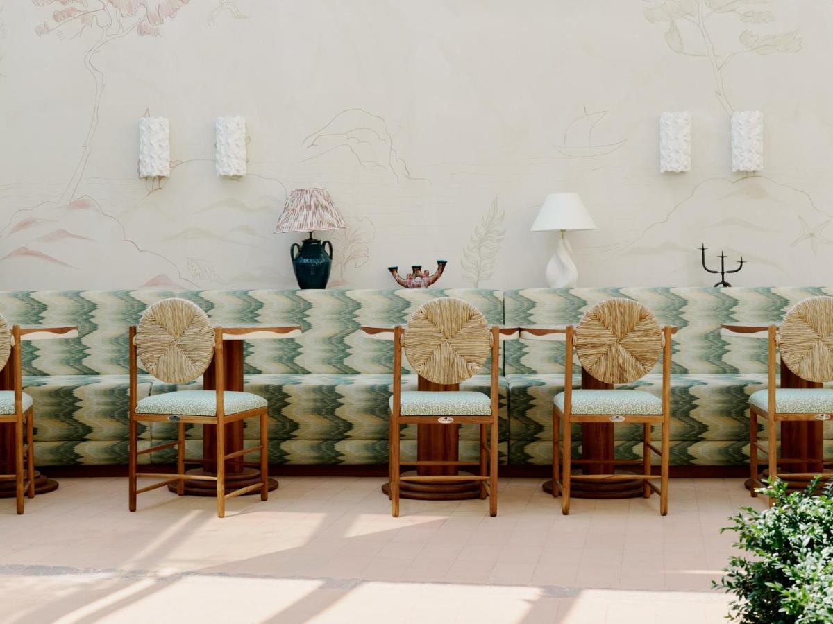 Hotel La Perouse Baie Des Anges Nice