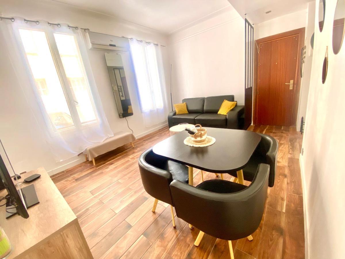 Grand T2 En Rez De Chaussee Avec Grande Terrasse Proche Du Centre Tramway A 2 Mn Nice