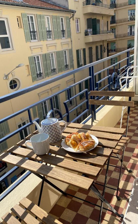 The Entire 2 Rooms, Balcony, Sea View * Nice