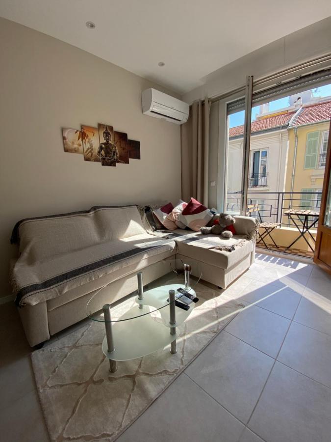 The Entire 2 Rooms, Balcony, Sea View * Nice