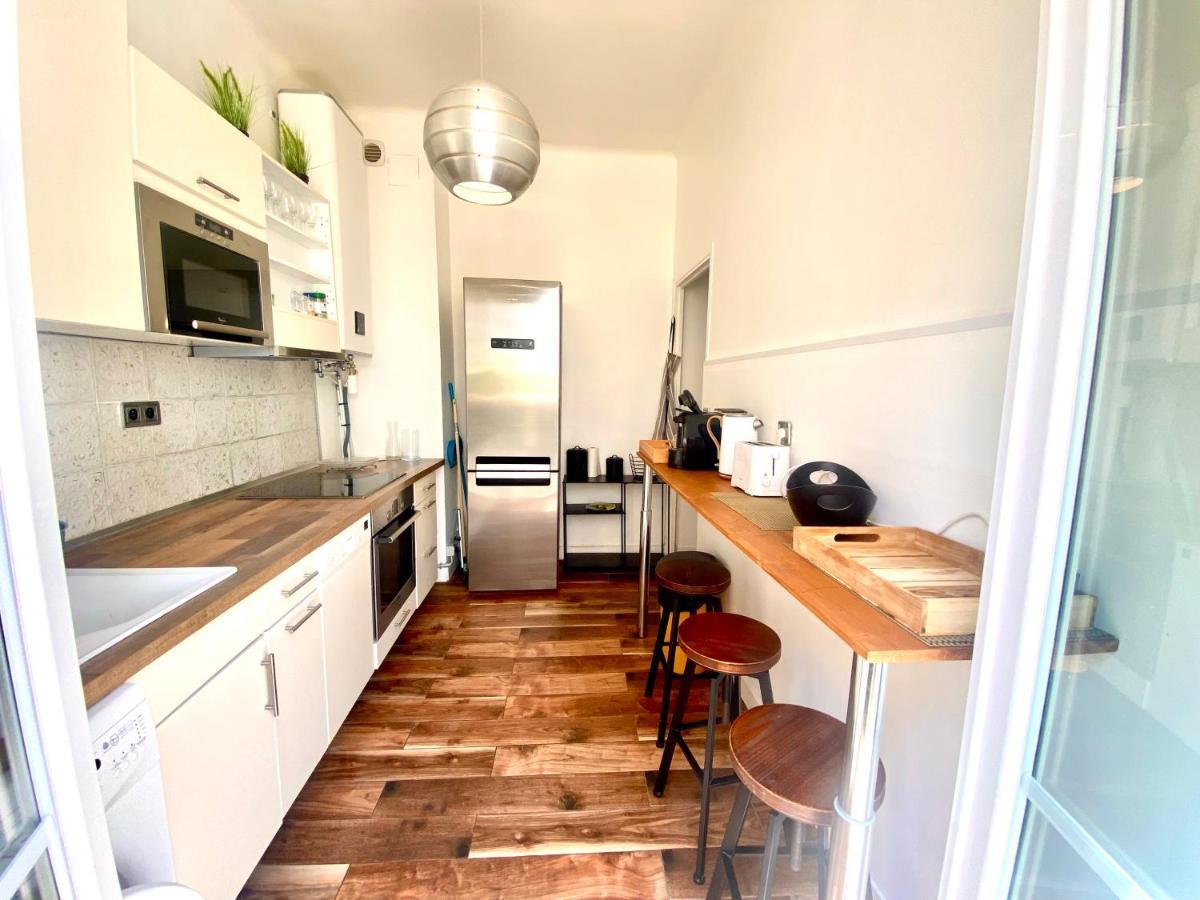 Grand T2 En Rez De Chaussee Avec Grande Terrasse Proche Du Centre Tramway A 2 Mn Apartment *