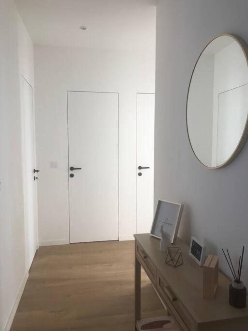 3 Bed Modern Flat Close To The Apartment Nice