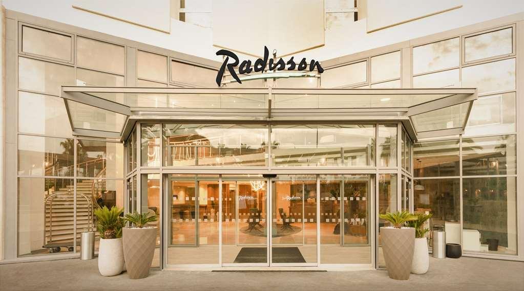 Radisson Airport *