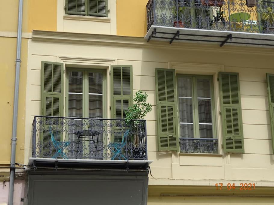 Stylish One Bedroom In Port Apartment